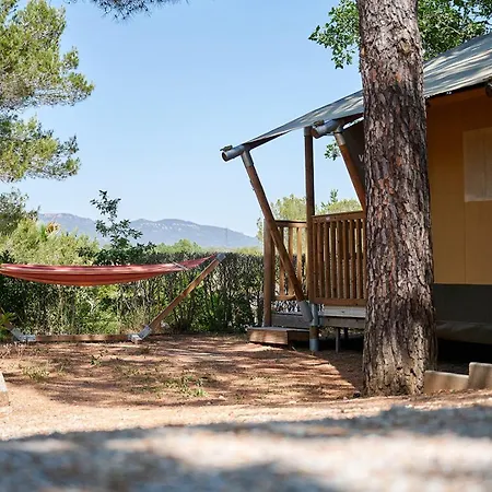 Glamping Frejus 豪华帐篷
