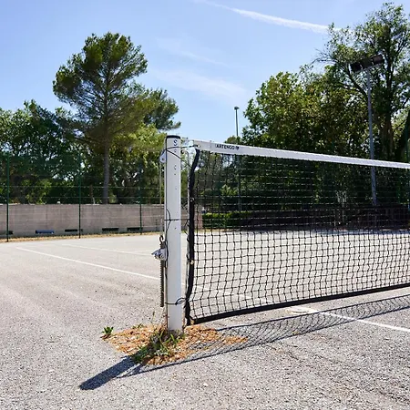 Glamping Frejus * 罗克布伦河畔阿尔让