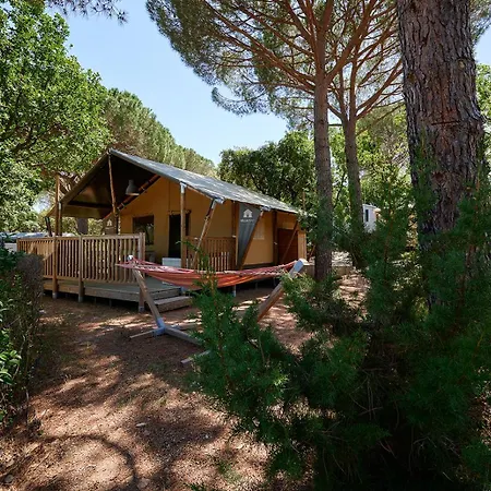 Glamping Frejus 罗克布伦河畔阿尔让