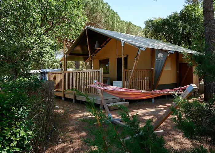 럭셔리텐트 Glamping Frejus 로크부른수르알젠스
