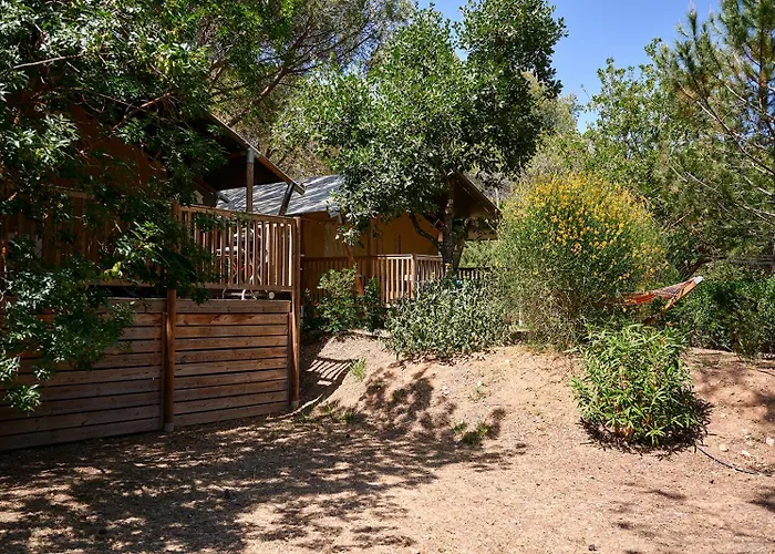 Glamping Frejus 럭셔리텐트 로크부른수르알젠스